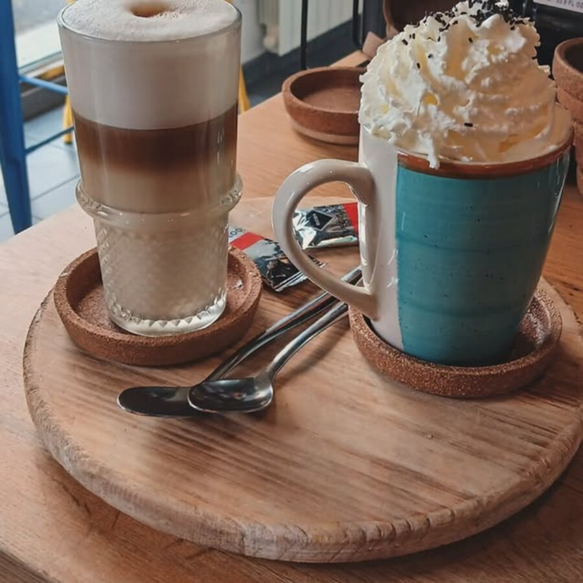 Latte et chocolat chaud gourmand de Comme à la maison